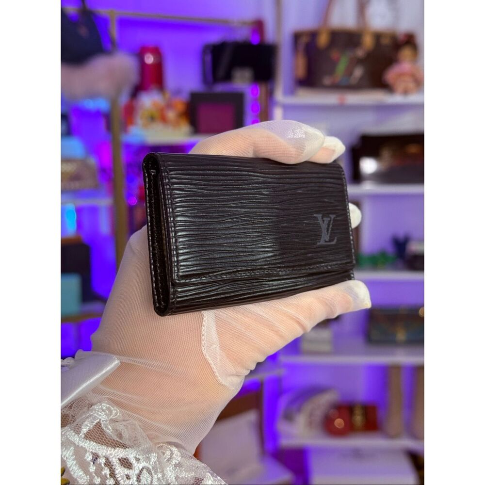 Louis Vuitton Black Epi Leather 4 Ring Key Case Wallet Vintage - Picture 2 of 8